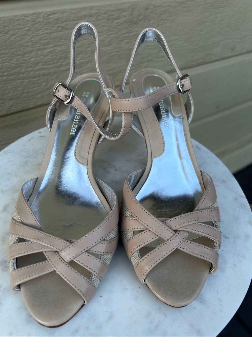 Naturalizer Beige Nude Strappy Slingback Sandals